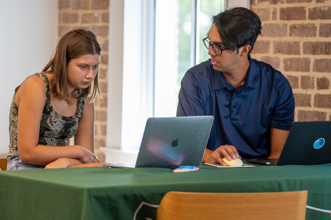 One-on-one advising